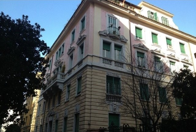 PARIOLI-BRIGHT APARTMENT