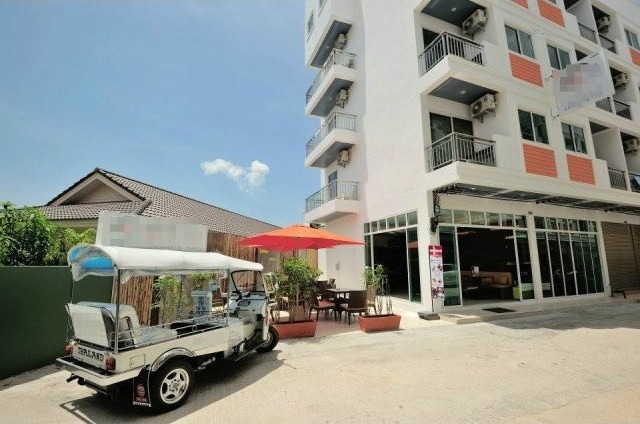 New 14-Key Boutique Hotel & Restaurant..