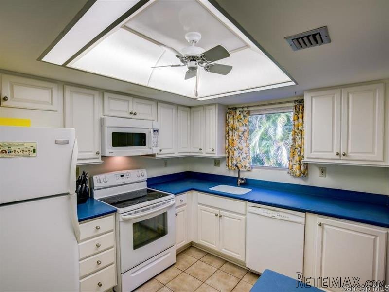 2 bedroom Condominium For Sale:.. - 2