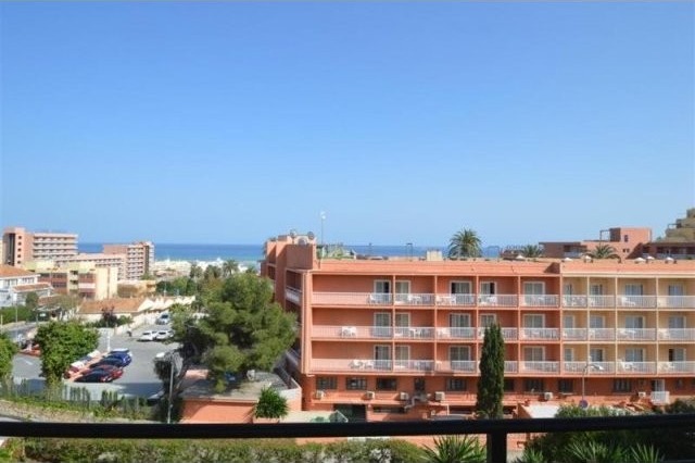 Apartment - BARGAIN!! CORNER UNIT AT..