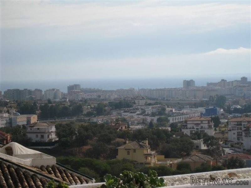 2 Bed Apartment for sale in Mijas Costa