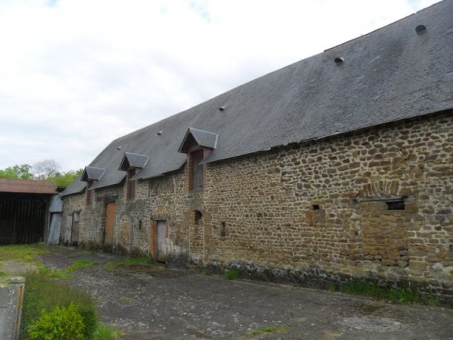 Massive Property to Renovate - 2