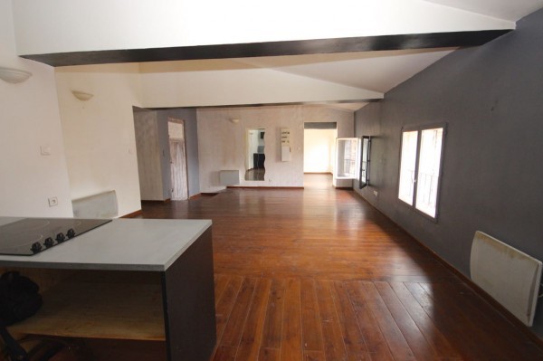V2024 Loft style apartment with terrace..
