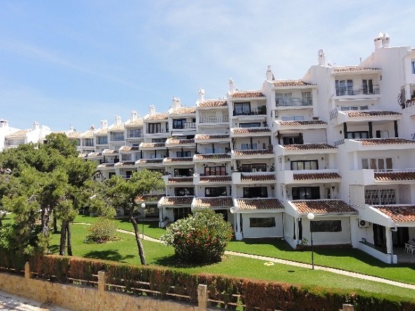 APARTMENT FOR SALE IN CALAHONDA - 2