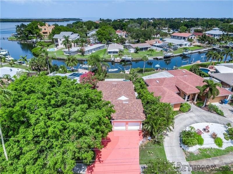 3 bedroom Property For Sale: 5611 BAYOU..