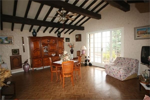 Full Of Charm Farmhouse With Indep... - 2