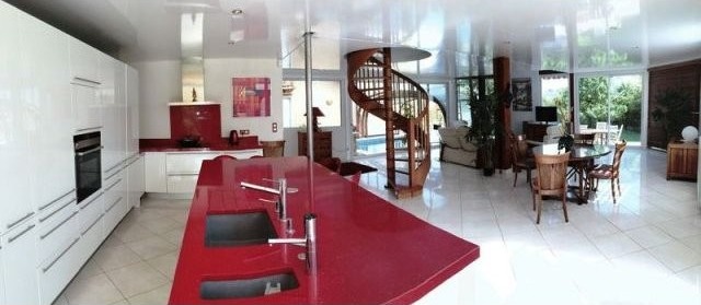 Fabulous Contemporary House Walking..
