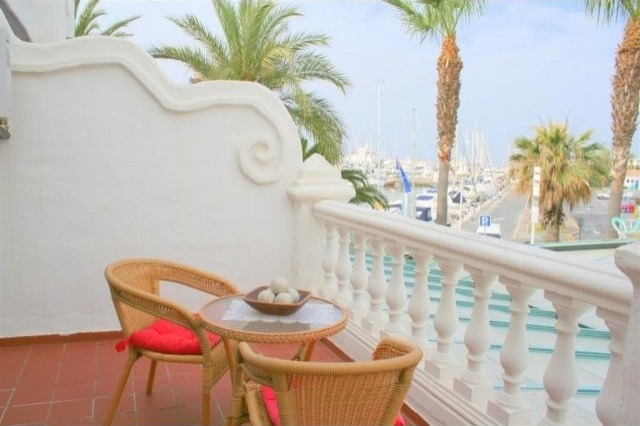 Apartment - This superbly located 1 bed..