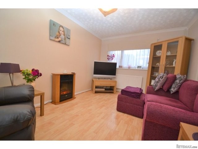 2 bedroom house in Minster On Sea.. - 2