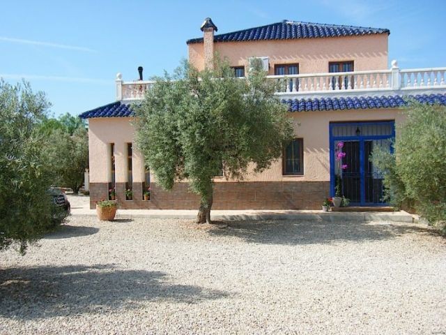 UCBU1 - Sax - Villa €575,000 - 2