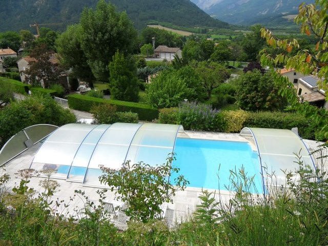 House With Pool And Studio - 2