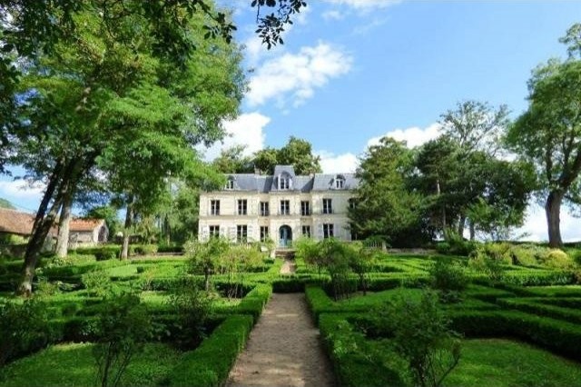 9 bedroom Castle For Sale: 02400.. - 2