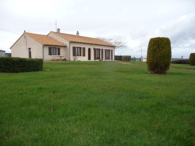 Single Story House on Large Plot