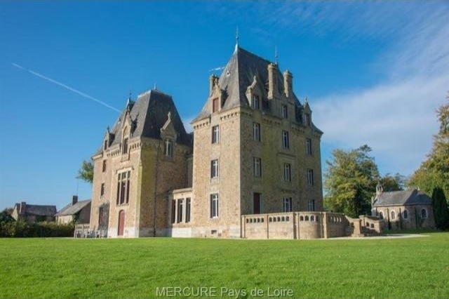 15 bedroom Castle For Sale: 53500 LAVAL - 2