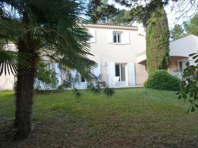 5 bedroom Villa For Sale: 17370 SAINT.. - 2