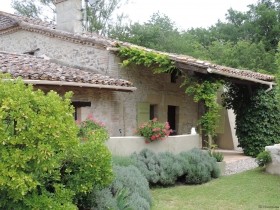 Attractive Converted Barn With Swimming.. - 2