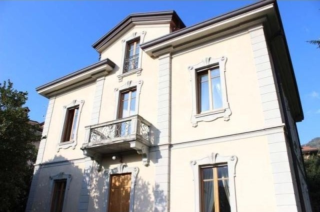8 bedroom Villa For Sale: Cernobbio