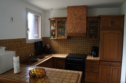 Modern property within walking distance.. - 2