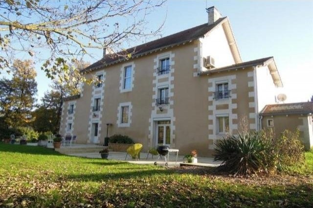 5 bedroom House For Sale: 86440..