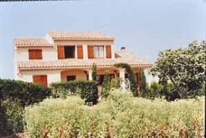 Quality Villa On A Quiet Street