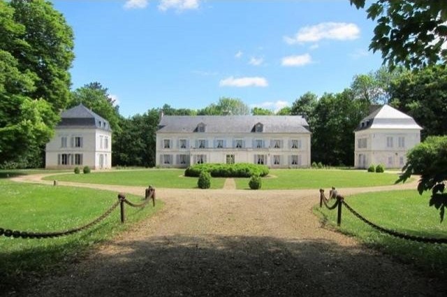 10 bedroom Castle For Sale: 89300..