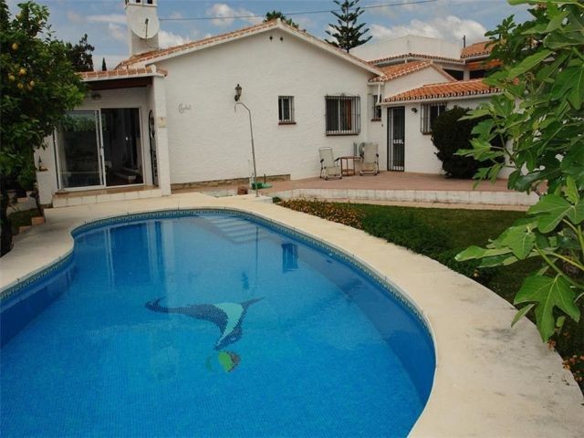 Villa - This property is located in an..