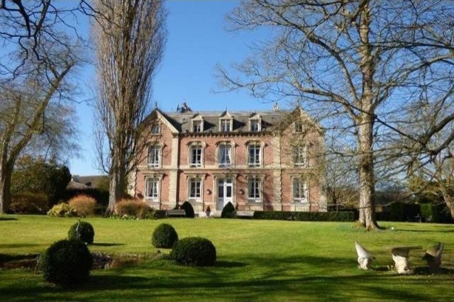 6 bedroom Castle For Sale: 60430 OISE