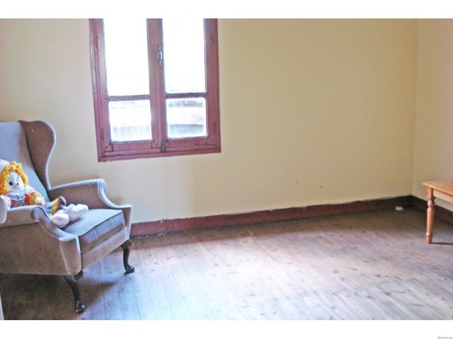 Hamlet House To Renovate In The.. - 2