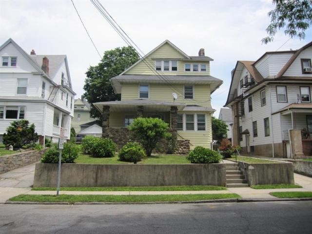 2 bedroom Multi-family For Sale: Mount..