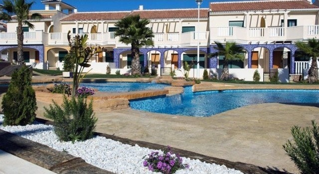3 Bedrooms - Townhouse - Alicante - For..