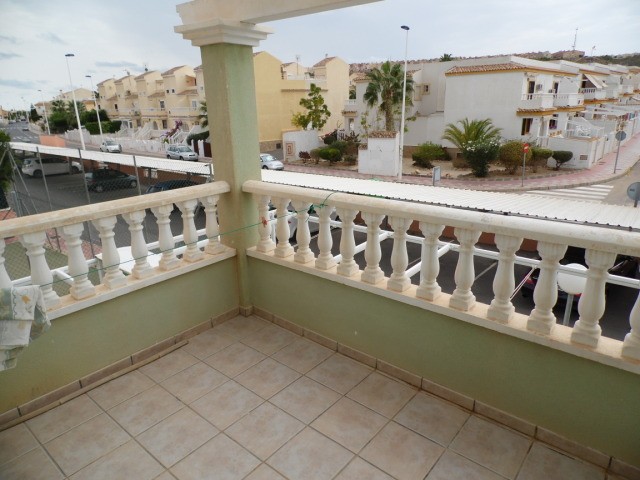 End of Terrace with Roof Top Terrace - 2