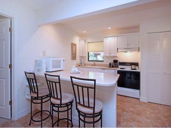 2 bedroom Condominium For Sale:.. - 2