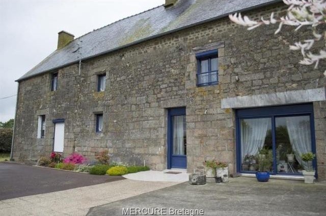 3 bedroom Character For Sale: 35420..