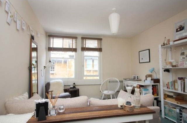 Unfurnished second floor near St James.. - 2