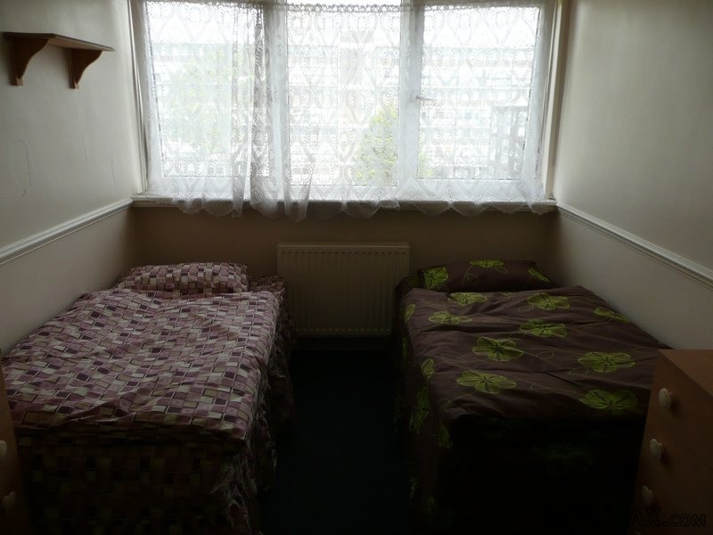 Double room, Zone 2, Poplar (share or..