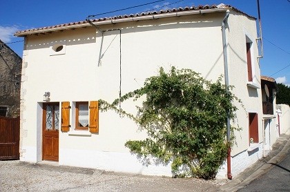 Renovated country property with garden