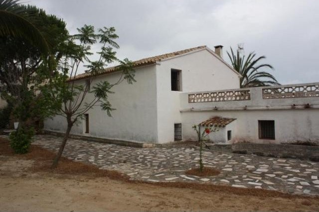 5 Bedrooms - Finca - Alicante - For Sale
