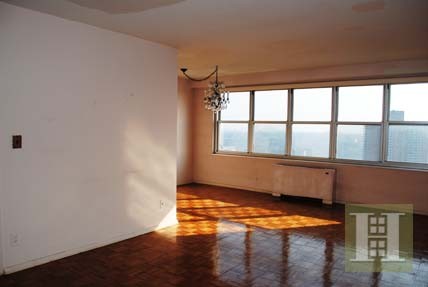 1 bedroom Apartment For Sale: 555..