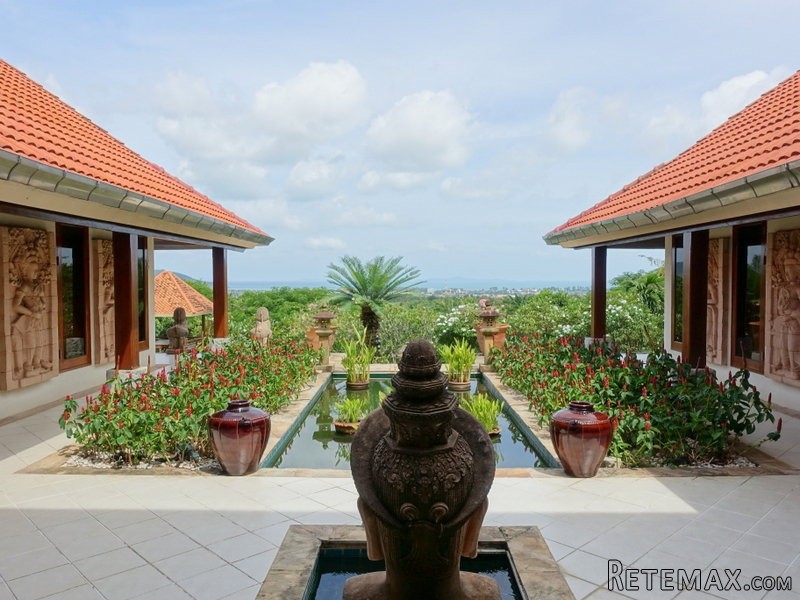 5 bedroom sea view residence in..