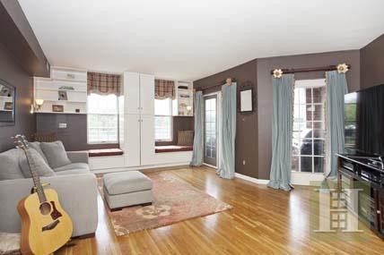 2 bedroom Apartment For Sale: 1001..