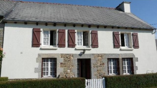 Stone Built House With Grounds