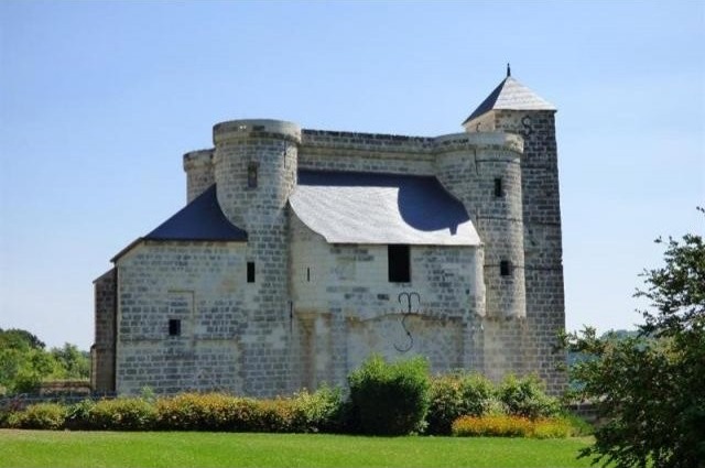 6 bedroom Castle For Sale: 02200..