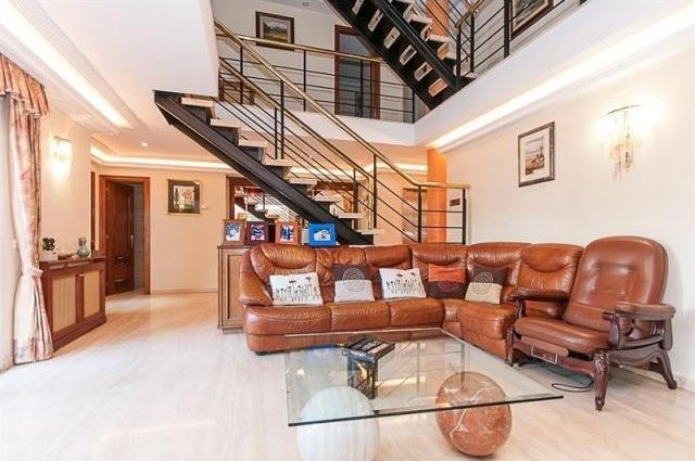5 bedroom Detached House For Sale:.. - 2
