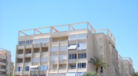Resale · Apartment · Spain · Costa Bl..