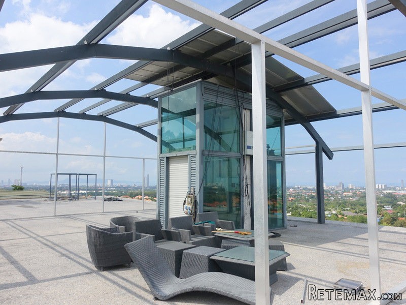 Siam Royal View: Majestic high-end sea.. - 2
