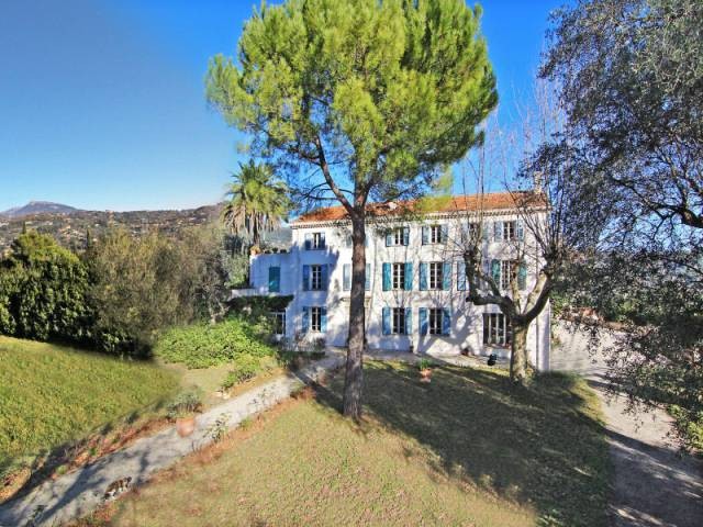 18th C Bastide full of charm