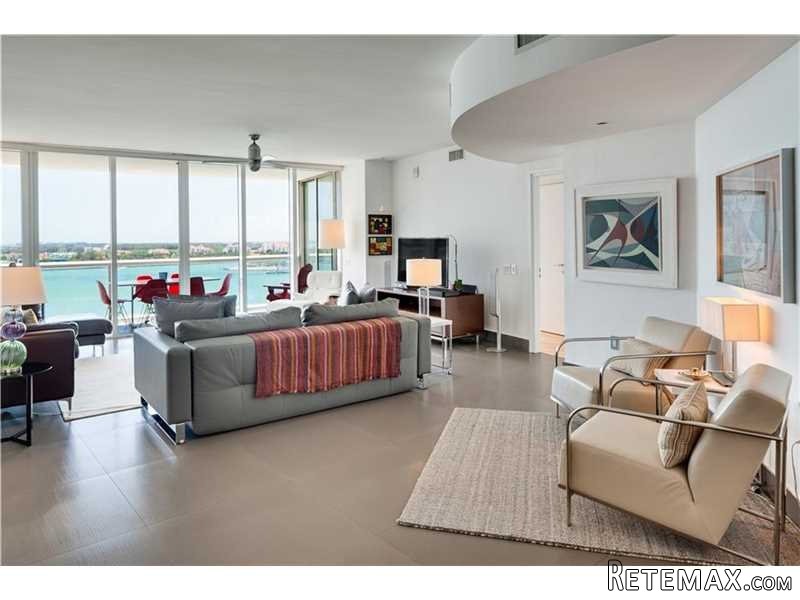 3 bedroom Flat For Sale: 450 Alton Rd #.. - 2