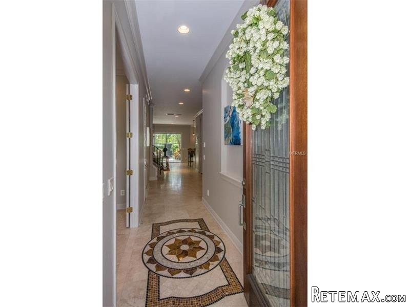 4 bedroom Property For Sale: 909.. - 2