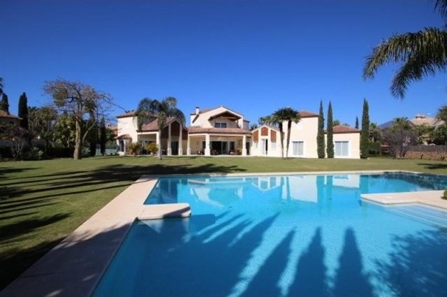 Villa - Magnificent classic style..