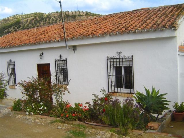 Villa - Quaint finca set in a country..